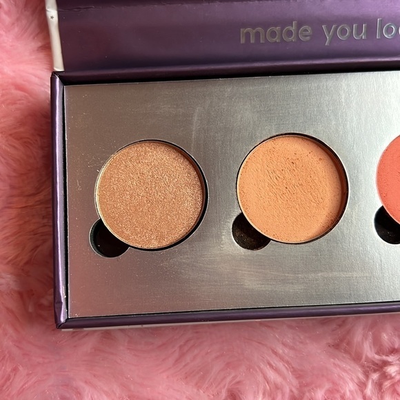 Colourpop Blow Me Away Pressed Powder Palette LE - Picture 5 of 8